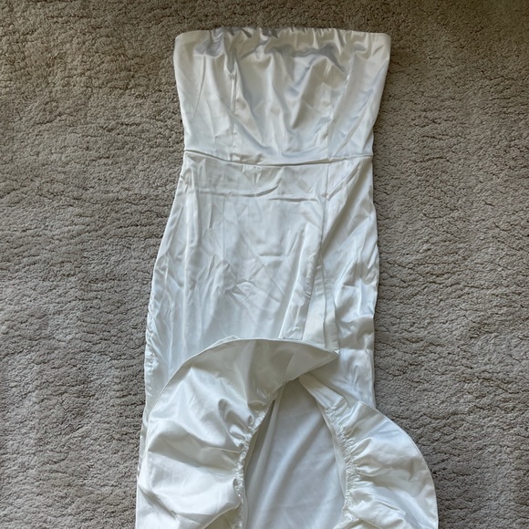 White dress - Wedding Gown - Small - Picture 10 of 11